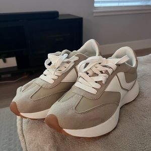 Steve Madden fashion tennis shoes